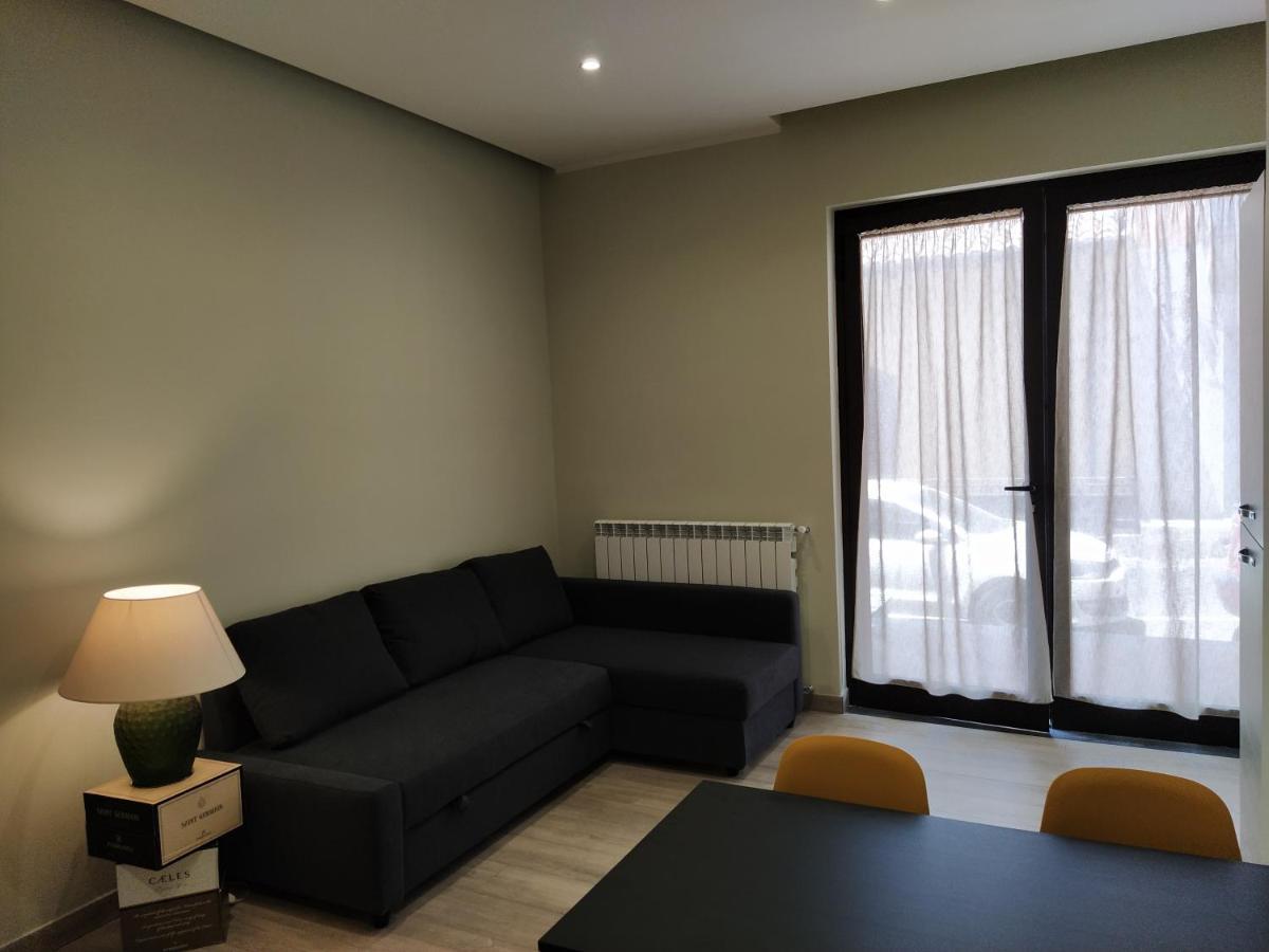 Gelsonero Apartments Ragalna Eksteriør bilde